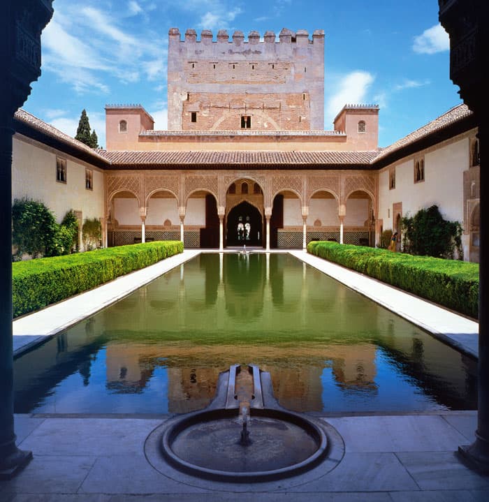 fuente de la Alhambra de Granada